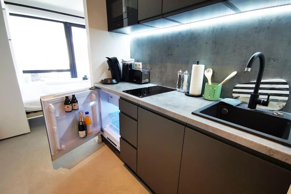 Hh 03 By Rockchair - Superhost Status - Modernes Apartment Mit Sonnigem Balkon & Premium Boxspringbetten In Winterhude - Hamburg Top Geheimtipp Hamburgo Exterior foto