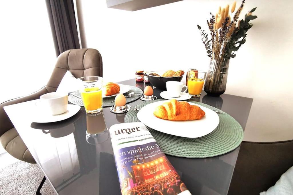 Hh 03 By Rockchair - Superhost Status - Modernes Apartment Mit Sonnigem Balkon & Premium Boxspringbetten In Winterhude - Hamburg Top Geheimtipp Hamburgo Exterior foto