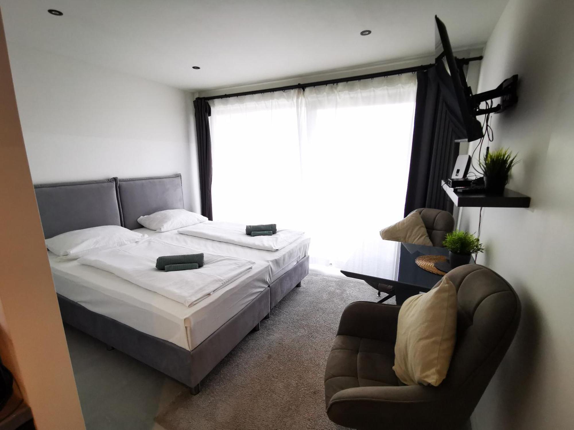 Hh 03 By Rockchair - Superhost Status - Modernes Apartment Mit Sonnigem Balkon & Premium Boxspringbetten In Winterhude - Hamburg Top Geheimtipp Hamburgo Exterior foto